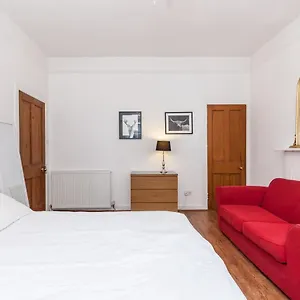Apartment Old Town Close To Castle And Royal Mile, Edinburgh